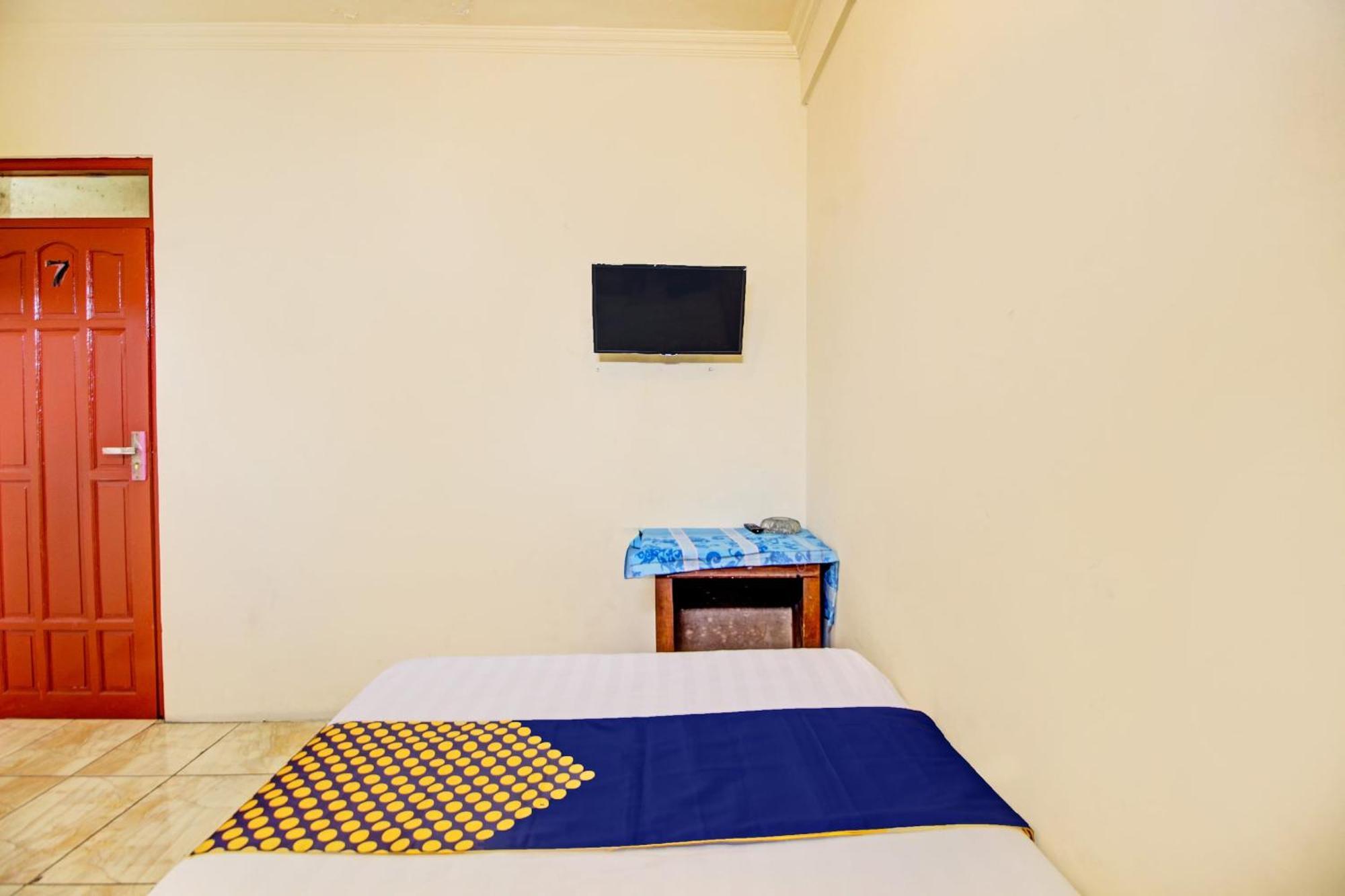 Spot On 92667 Kopeng Indah 1 Hotel Salatiga